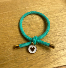 Load image into Gallery viewer, Hairband with heart pendant